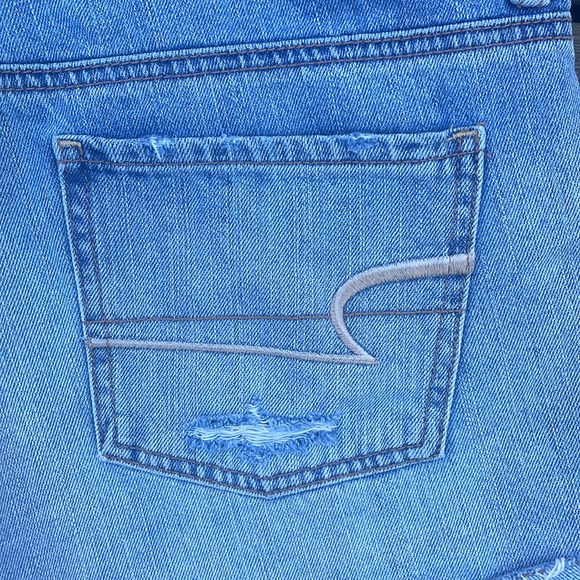 American Eagle Distressed Denim Jean Shorts - Picture 6 of 6
